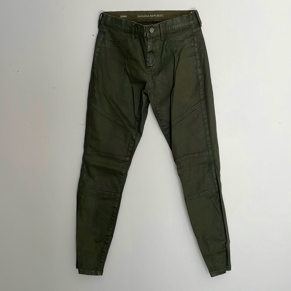 Banana Republic, cargo pants, skinny fit, olive green, 98% cotton, 2% spandex